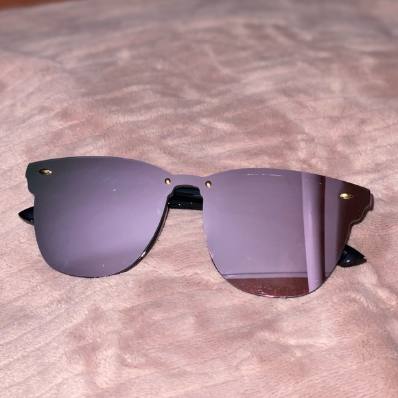 NEW Sunglasses - Picture 9 of 12